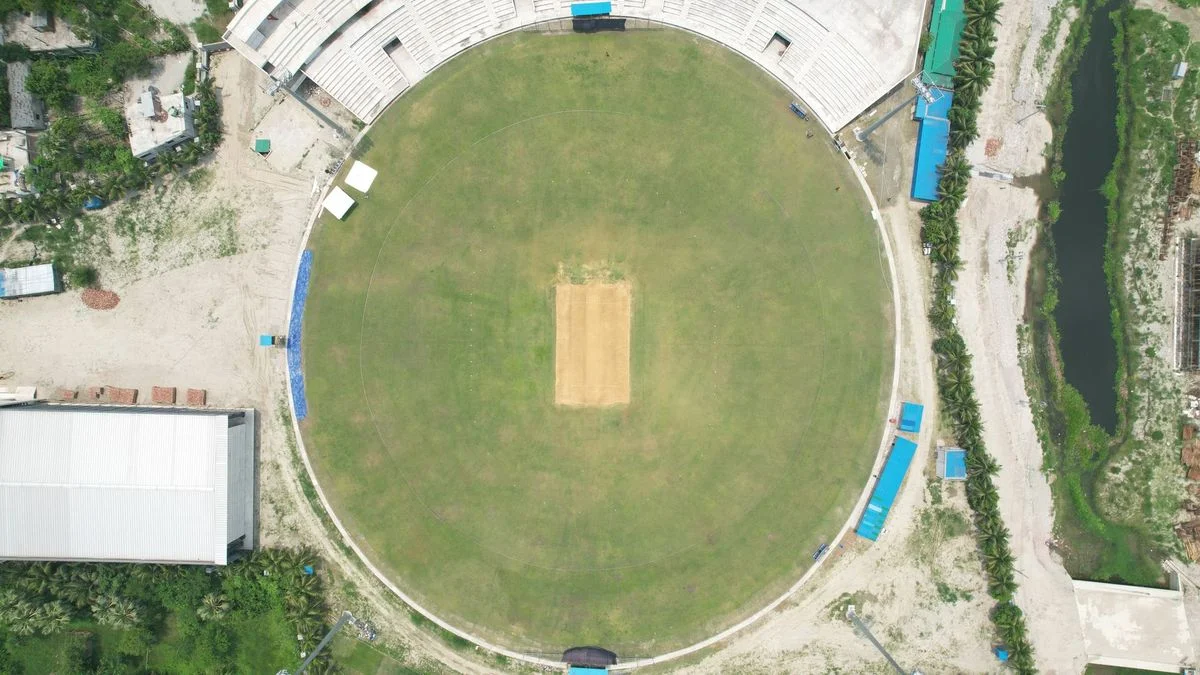 Lauren Bell Masterclass Airs Amidst England Cricket Fixture